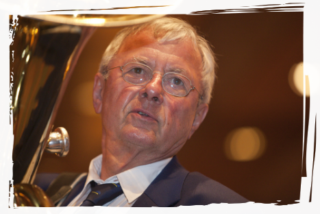 Harald Ott wird Ehrendirigent